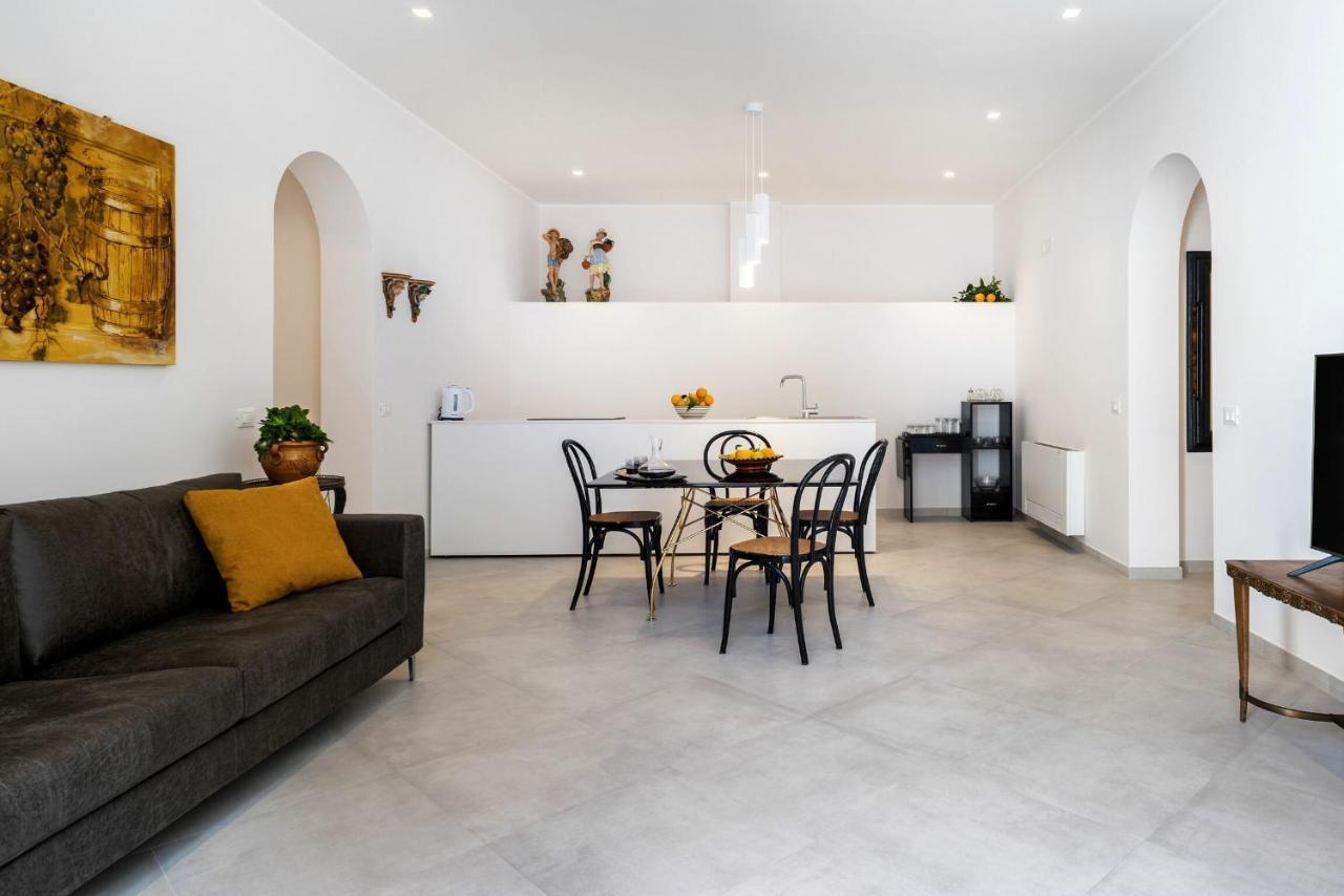 Villa Angelina - Charming Rooms & Apartments Trapani Exterior foto