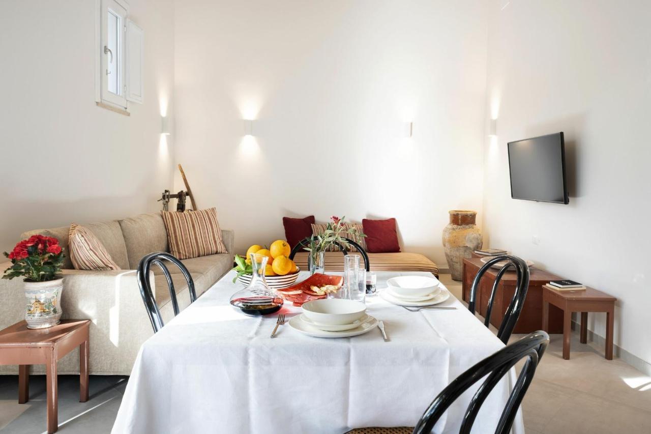 Villa Angelina - Charming Rooms & Apartments Trapani Exterior foto